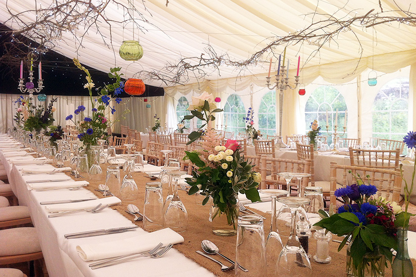 Read more about the article Rustic Furniture for Your Wedding Reception