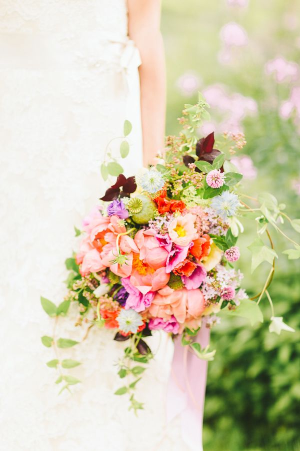 Read more about the article The Perfect Flowers for Your Wedding Bouquet
